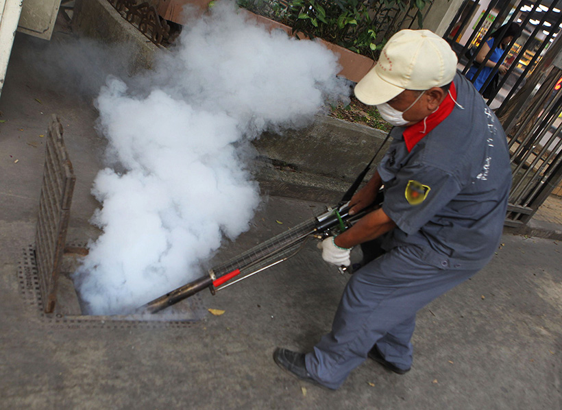 小區(qū)滅蚊現(xiàn)場(chǎng)
